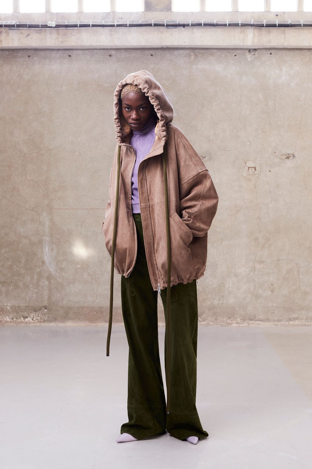 Fashion Week Paris Fall/Winter 2022 look 18 de la collection Stouls womenswear