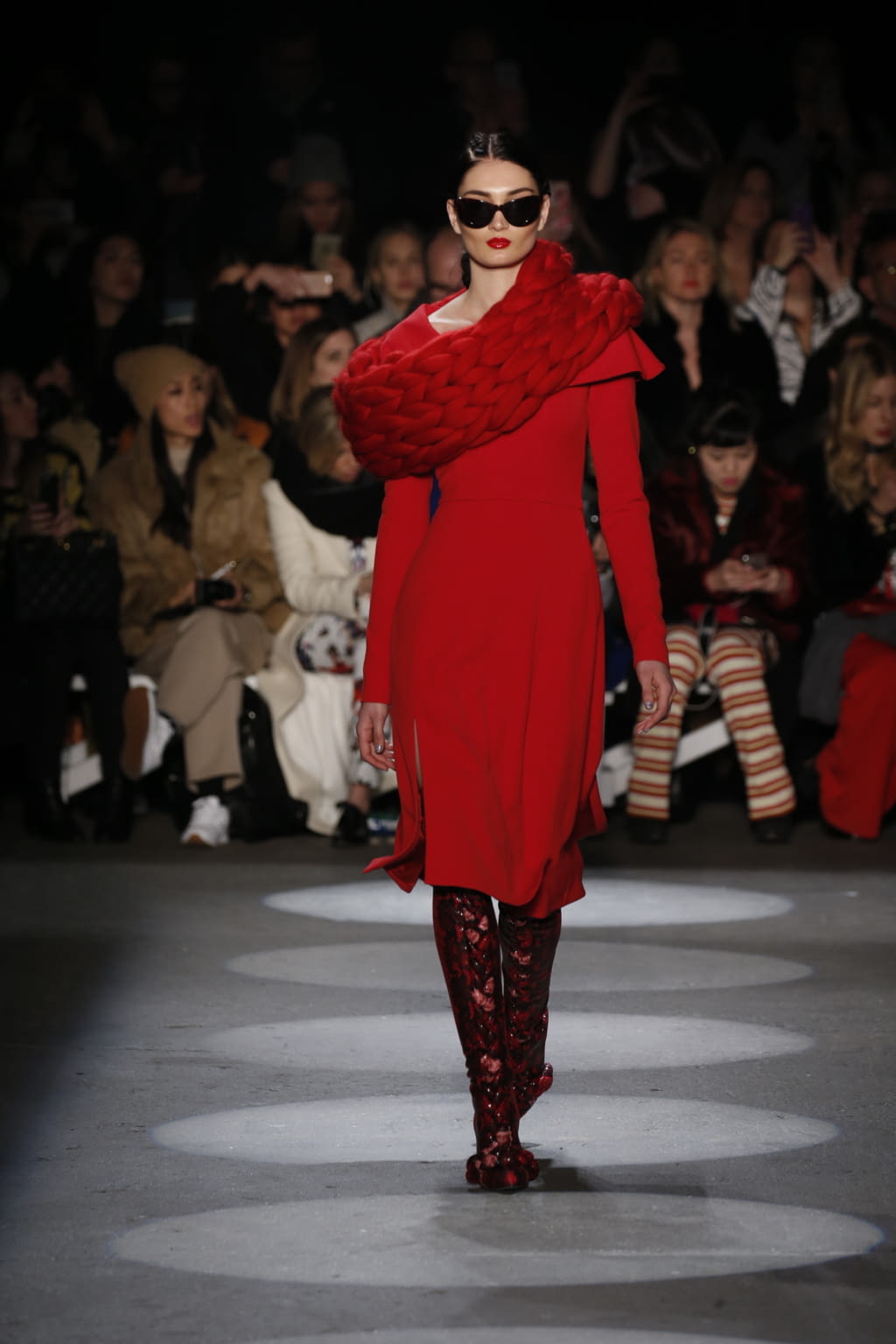 Fashion Week New York Fall/Winter 2016 look 9 from the Christian Siriano collection 女装