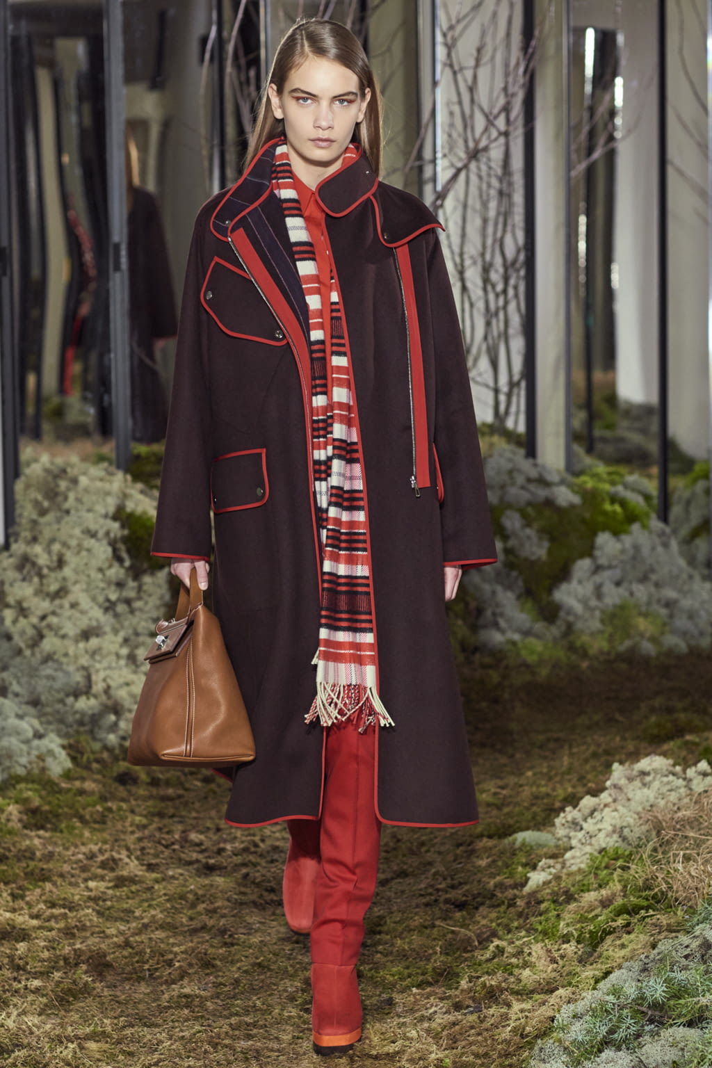 Fashion Week Paris Pre-Fall 2018 look 9 from the Hermès collection 女装