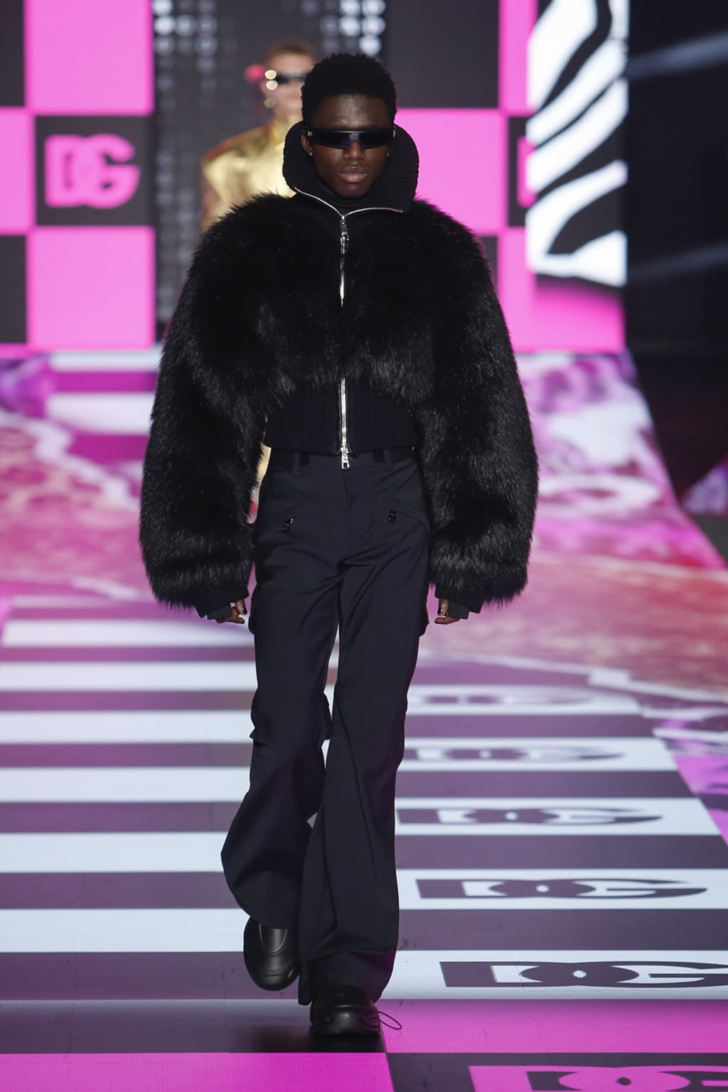 Fashion Week Milan Fall/Winter 2022 look 94 from the Dolce & Gabbana collection menswear