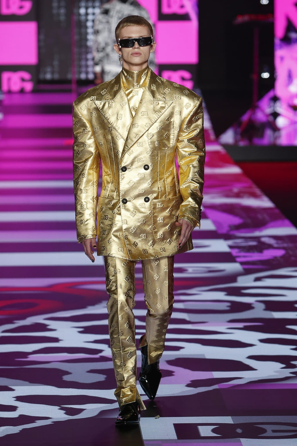 Fashion Week Milan Fall/Winter 2022 look 95 from the Dolce & Gabbana collection 男装