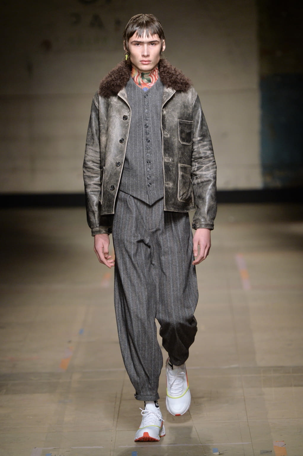 Fashion Week London Fall/Winter 2017 look 1 from the Topman Design collection 男装