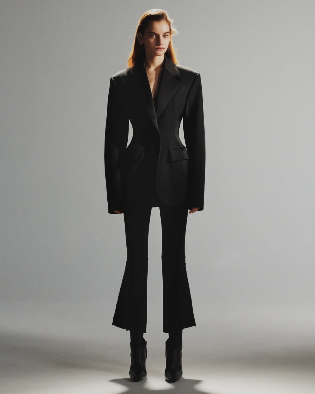 Fashion Week Paris Pre-Fall 2019 look 1 from the Mugler collection womenswear