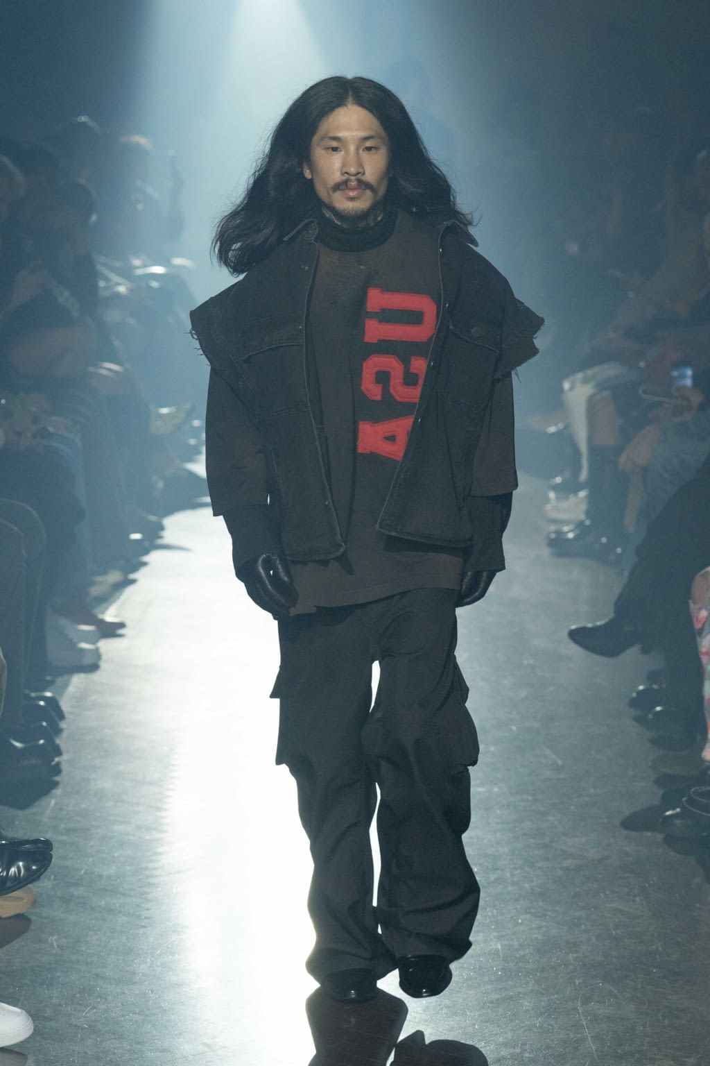 Fashion Week New York Fall/Winter 2022 look 10 from the Willy Chavarria collection menswear