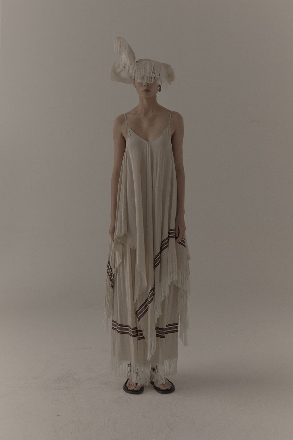 Fashion Week Paris Spring/Summer 2021 look 10 from the Uma Wang collection womenswear