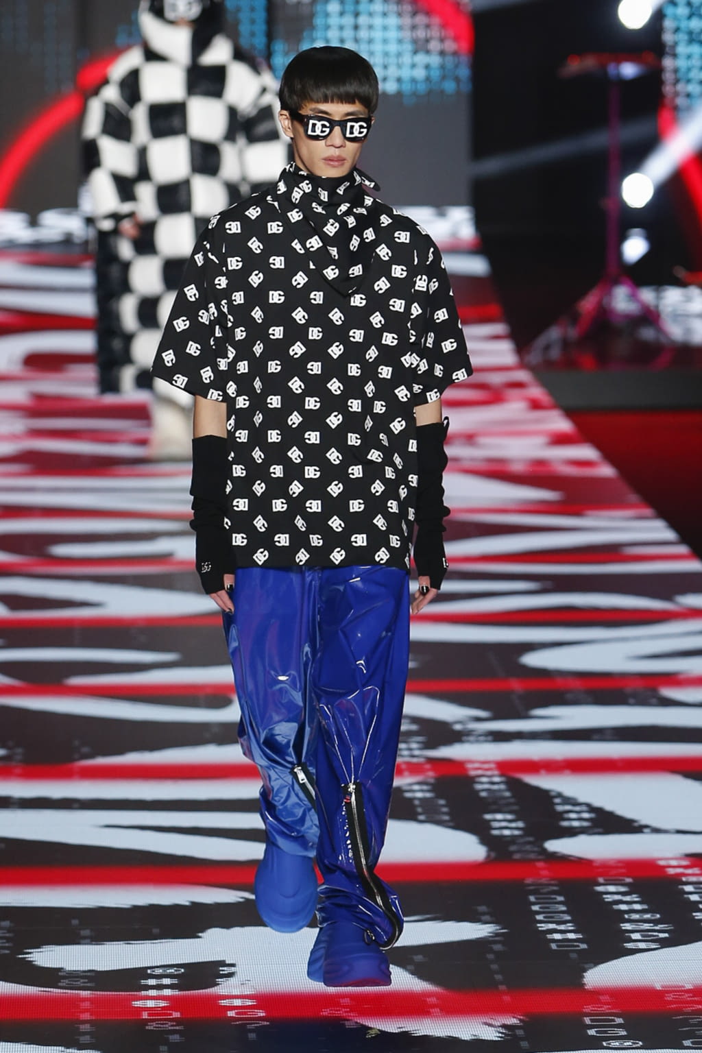 Fashion Week Milan Fall/Winter 2022 look 102 from the Dolce & Gabbana collection menswear