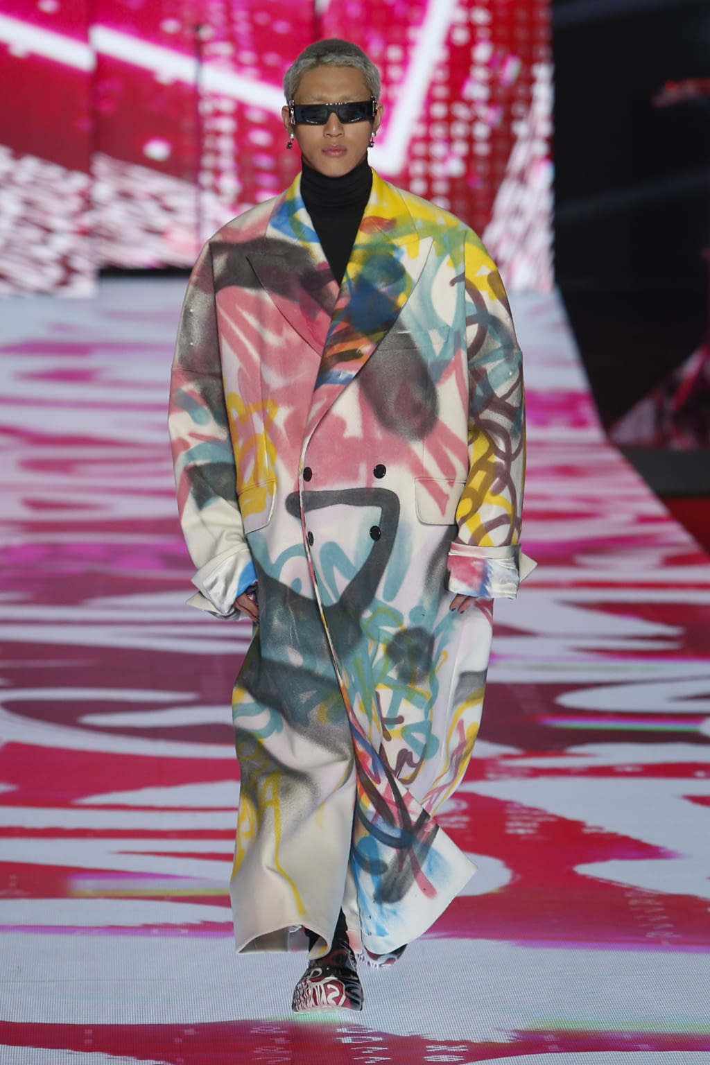 Fashion Week Milan Fall/Winter 2022 look 107 from the Dolce & Gabbana collection menswear