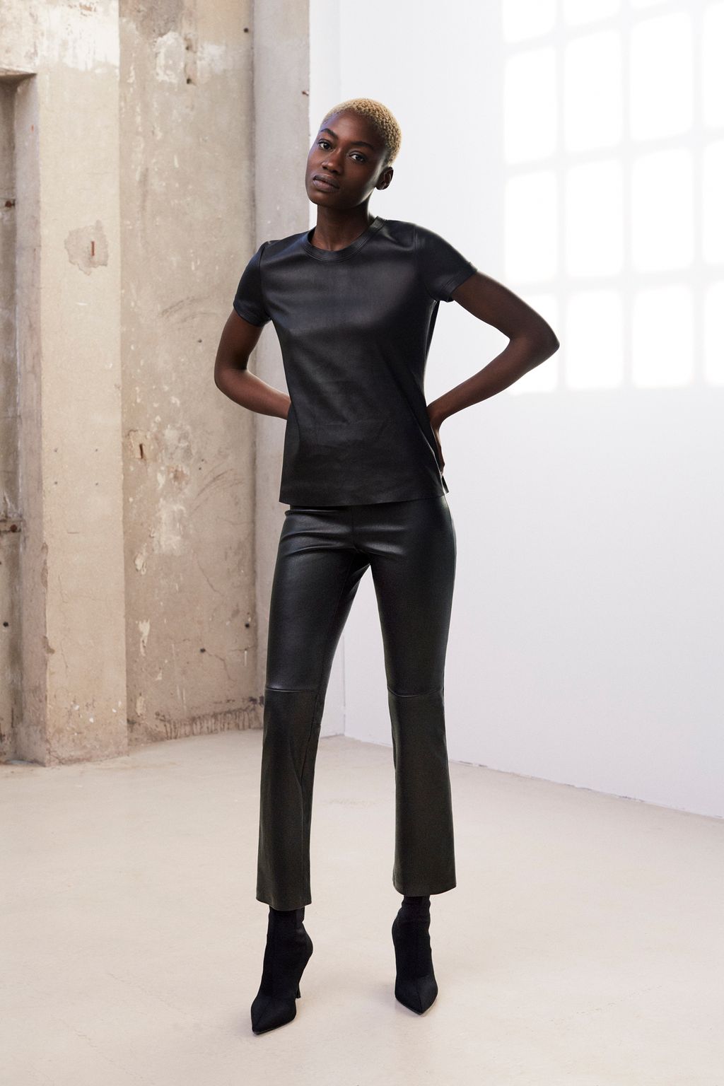 Fashion Week Paris Fall/Winter 2022 look 23 de la collection Stouls womenswear