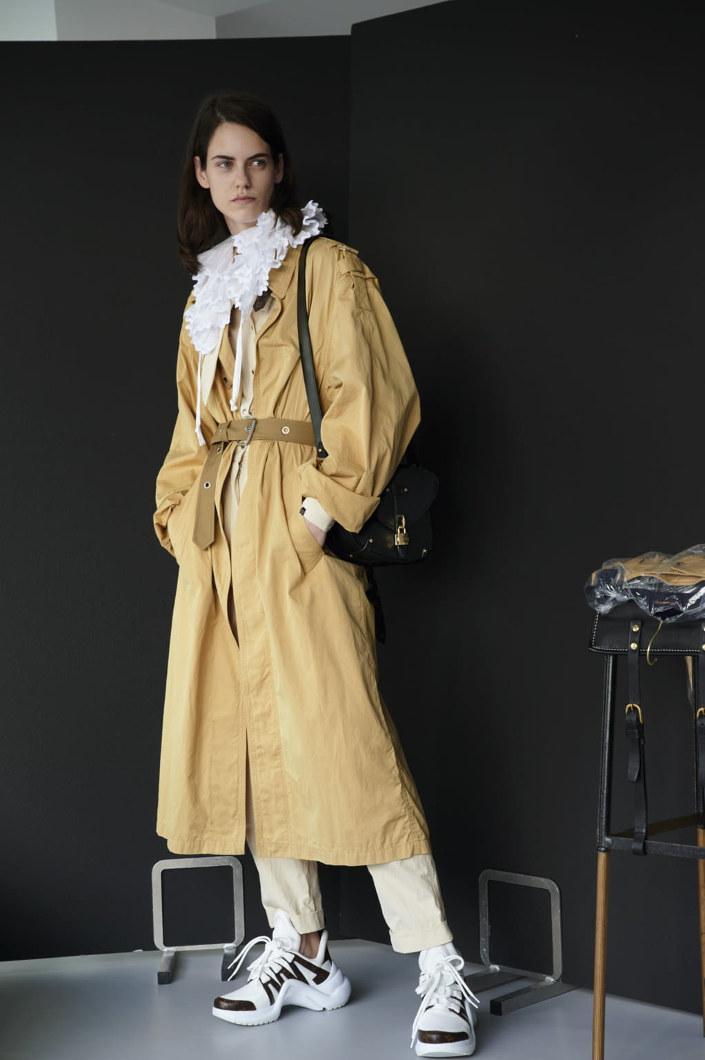 Fashion Week Paris Resort 2021 look 11 from the Louis Vuitton collection 女装