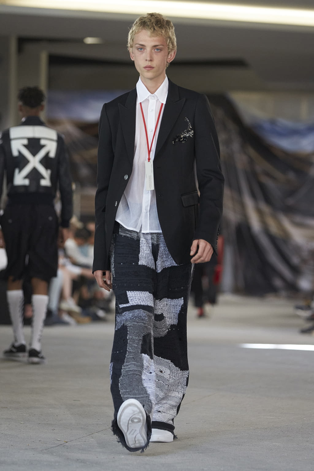 Fashion Week Paris Spring/Summer 2017 look 11 from the Off-White collection menswear
