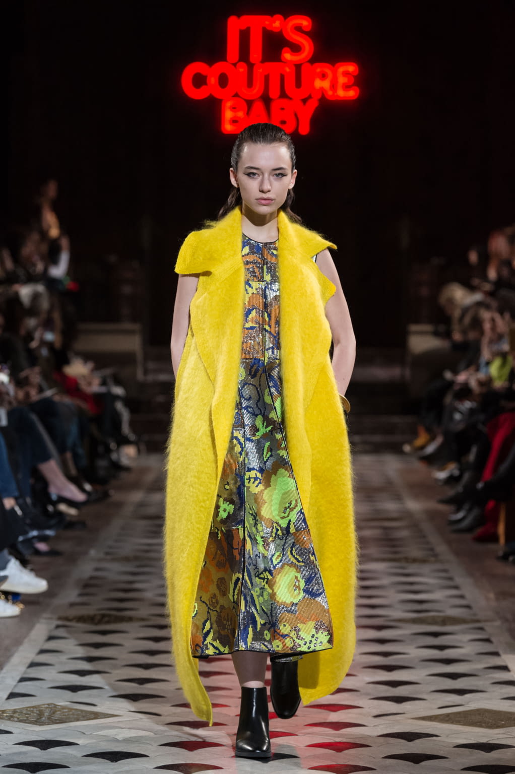 Fashion Week Paris Spring/Summer 2018 look 11 de la collection Maison Rabih Kayrouz couture