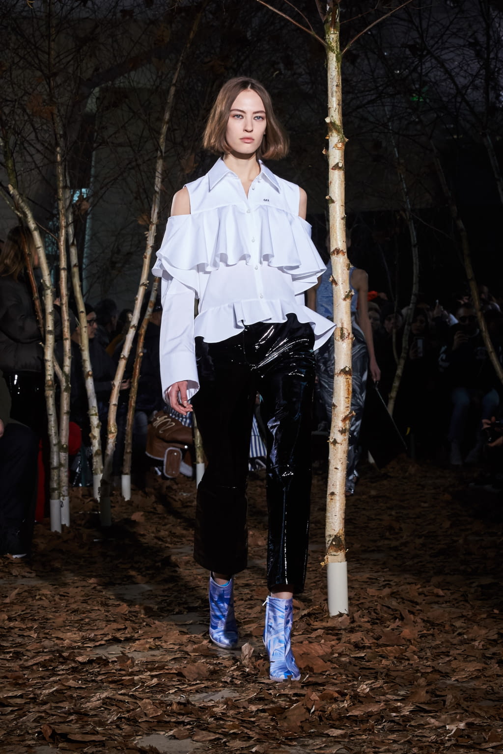 Fashion Week Paris Fall/Winter 2017 look 12 de la collection Off-White menswear