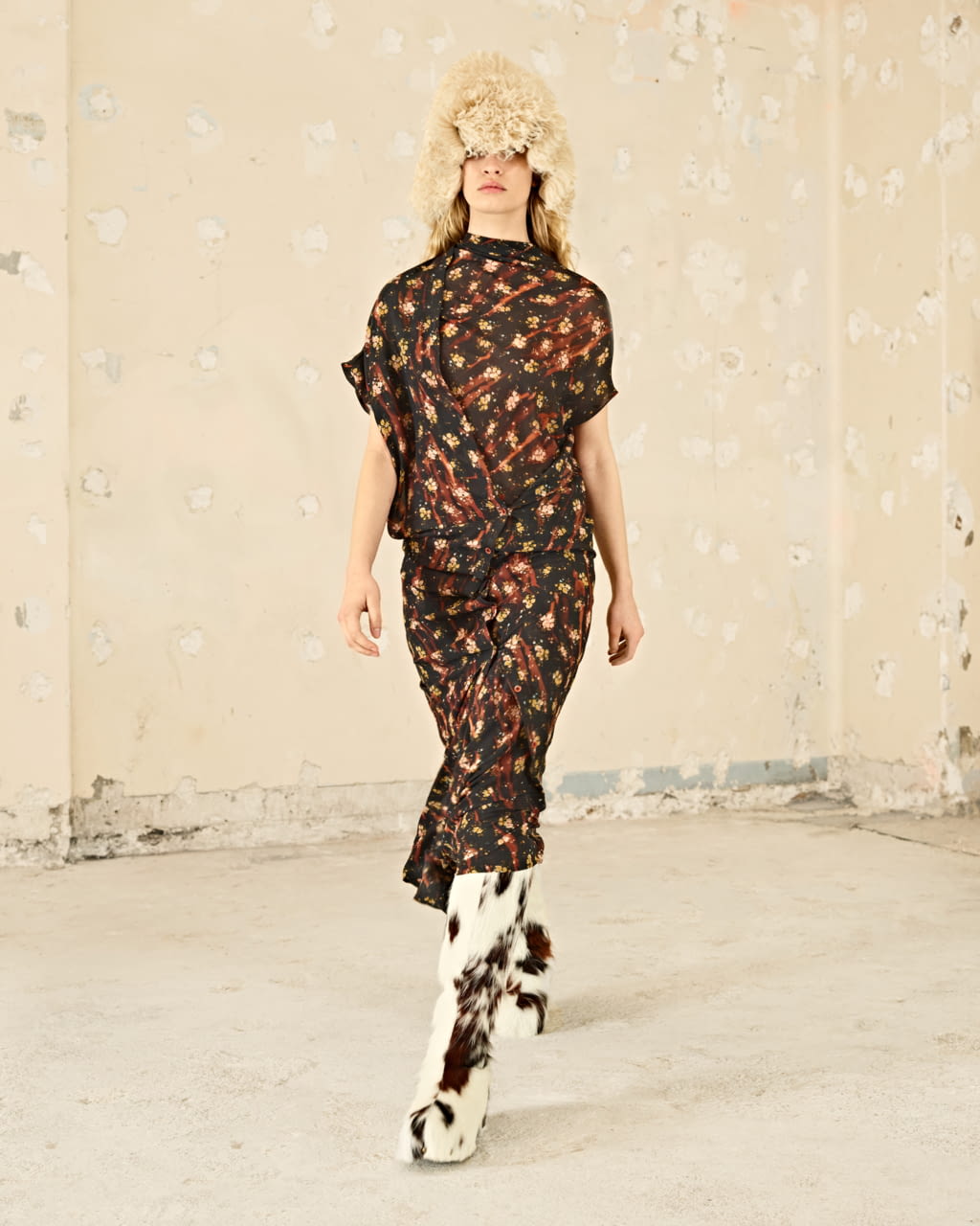 Fashion Week Paris Fall/Winter 2021 look 12 de la collection Acne Studios womenswear