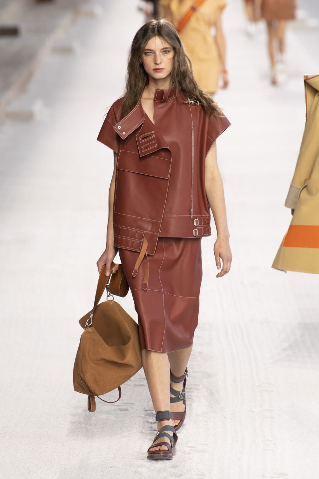 Fashion Week Paris Spring/Summer 2019 look 12 from the Hermès collection womenswear