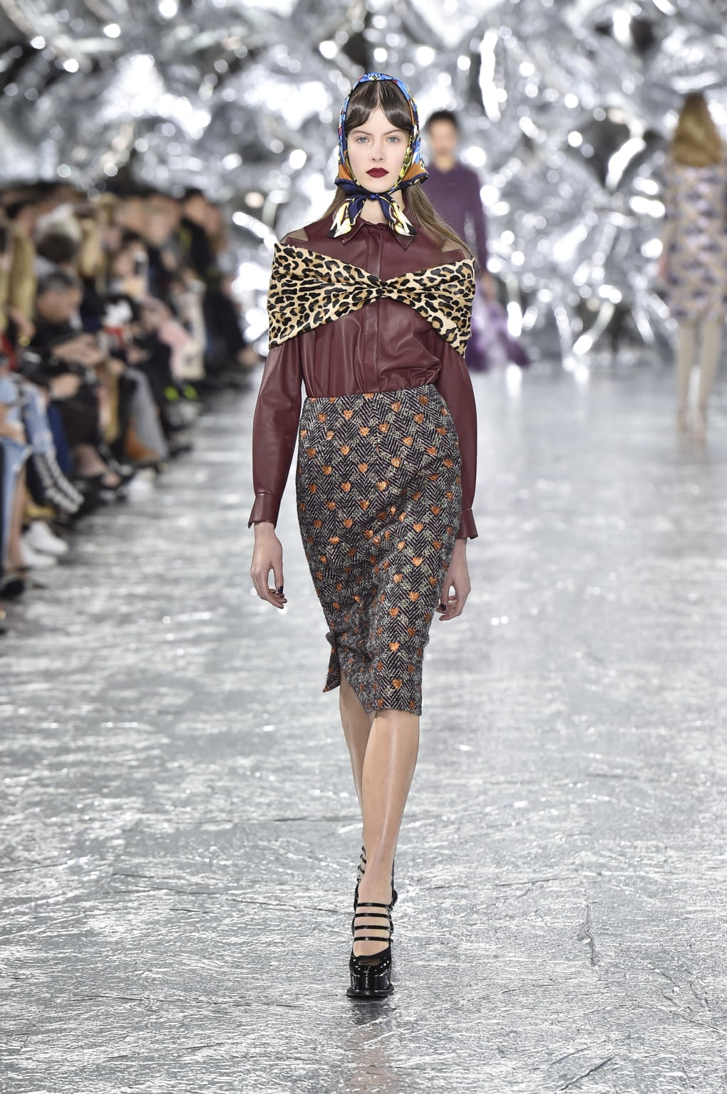 Fashion Week London Fall/Winter 2016 look 13 from the Mary Katrantzou collection 女装