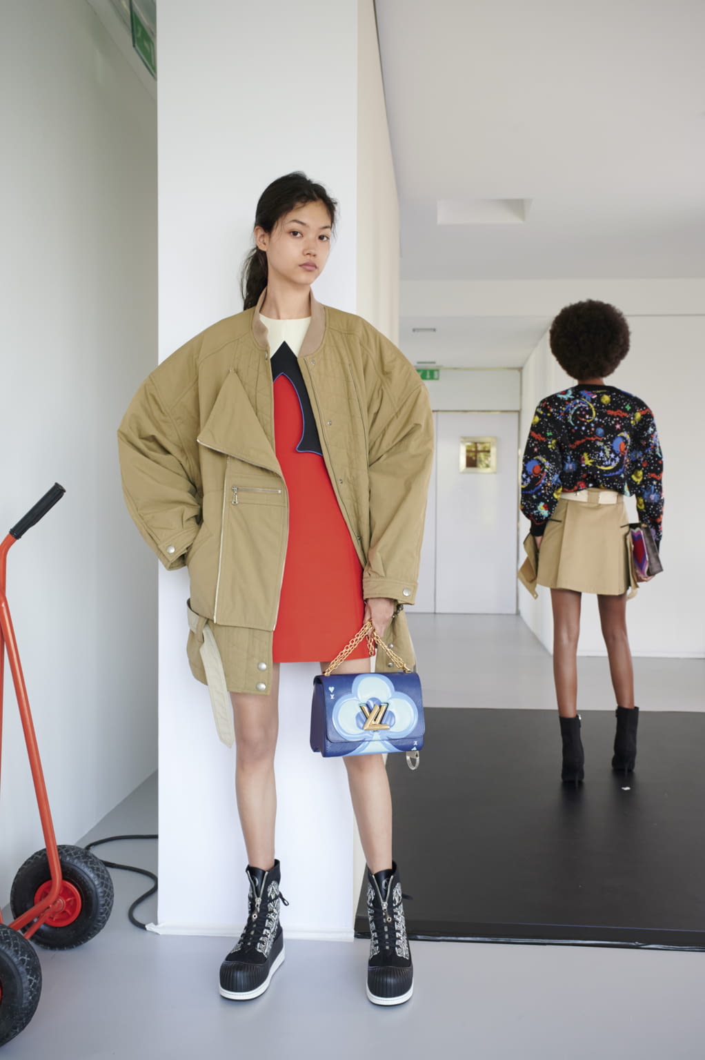 Fashion Week Paris Resort 2021 look 13 de la collection Louis Vuitton womenswear