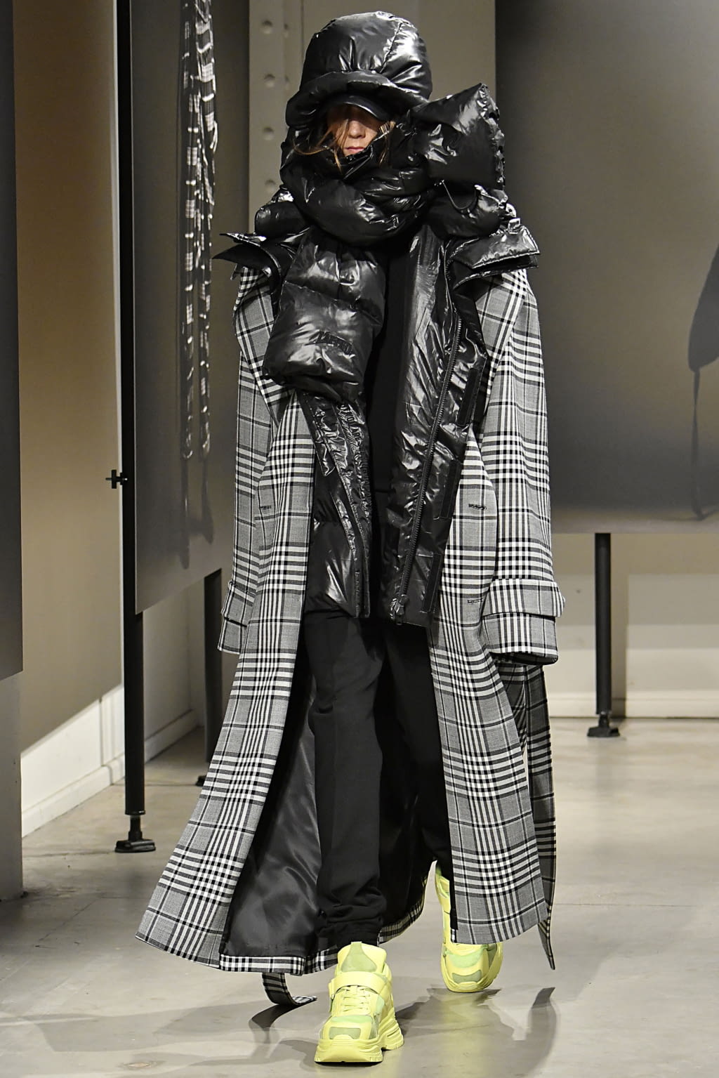 Fashion Week Paris Fall/Winter 2018 look 13 from the Juun.J collection menswear