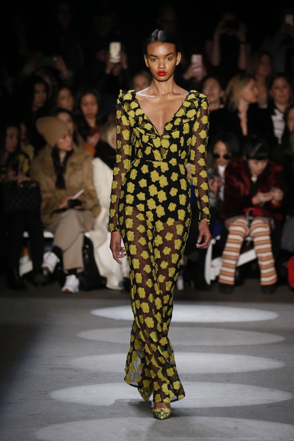 Fashion Week New York Fall/Winter 2016 look 13 from the Christian Siriano collection womenswear