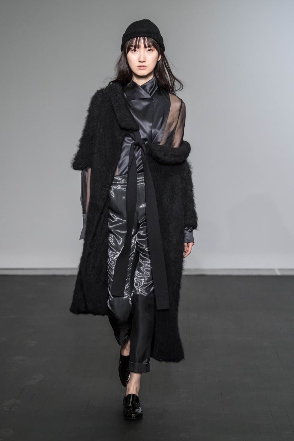 Fashion Week Paris Fall/Winter 2018 look 13 de la collection Nobi Talai womenswear