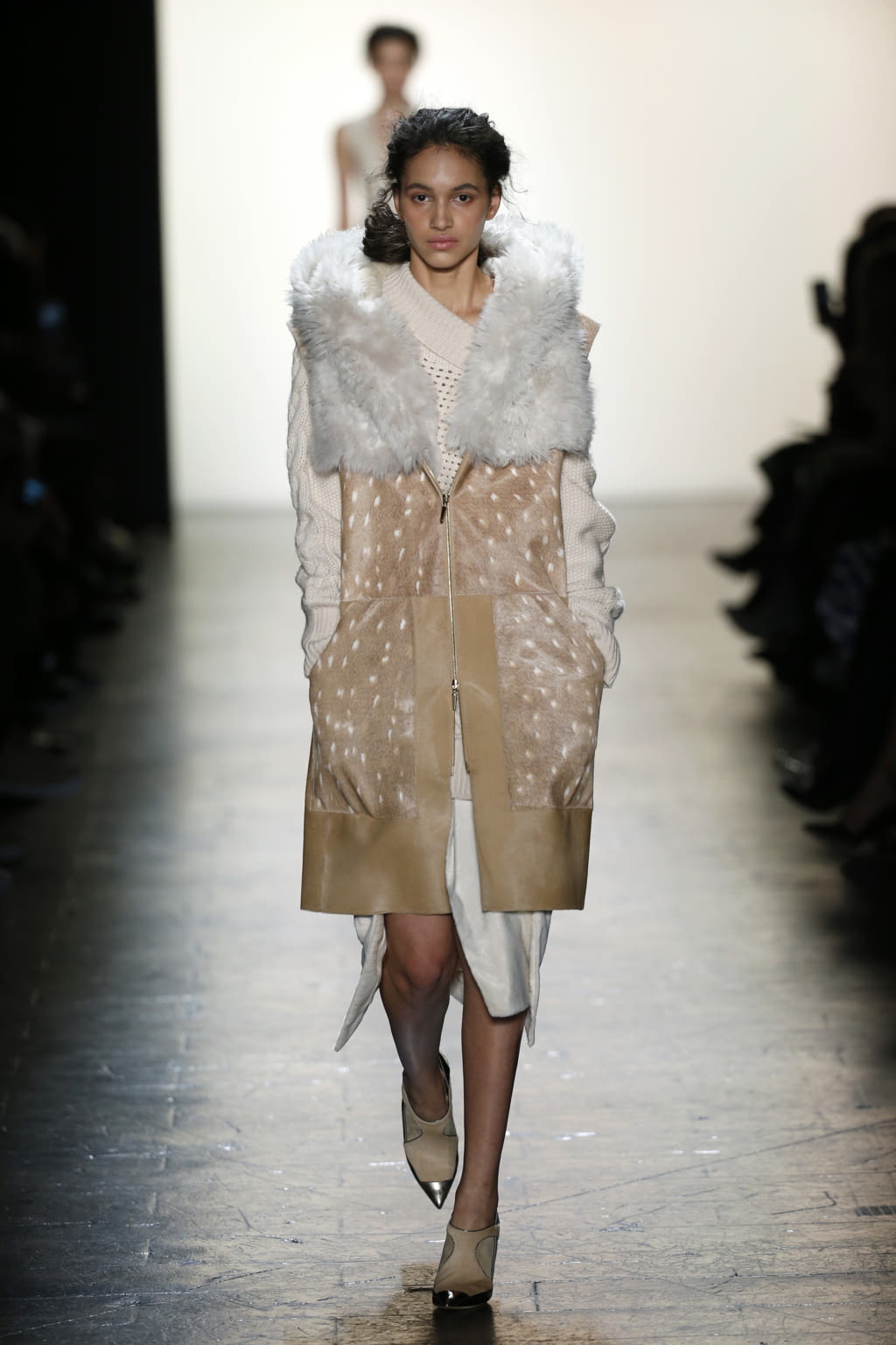 Fashion Week New York Fall/Winter 2016 look 14 from the Prabal Gurung collection womenswear