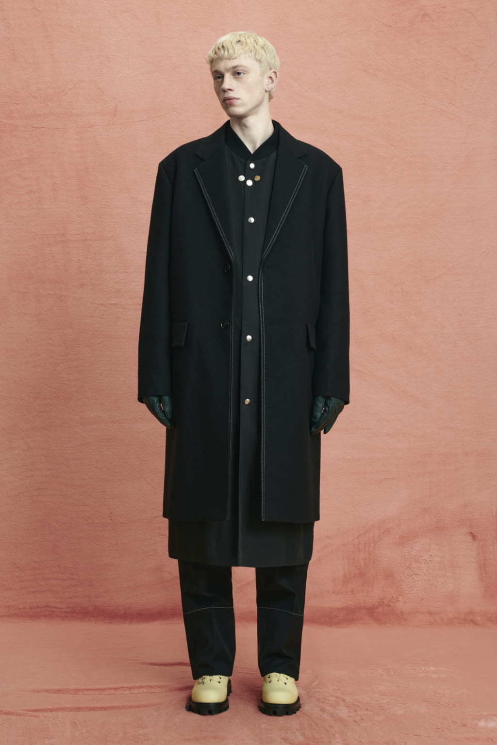 Fashion Week Paris Fall/Winter 2022 look 14 from the OAMC collection menswear