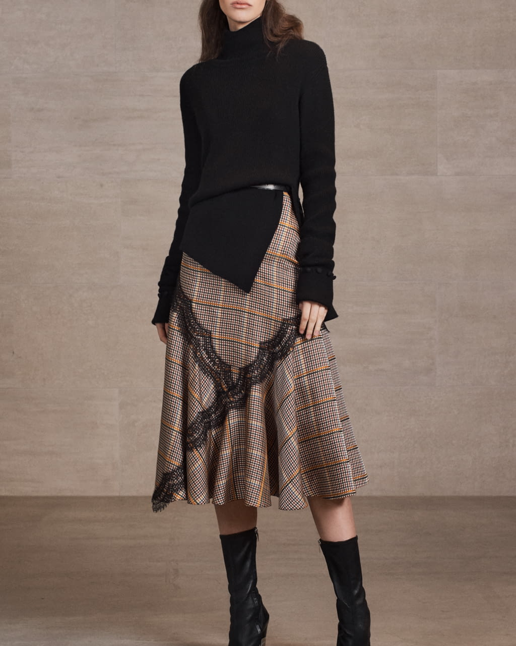 Fashion Week New York Pre-Fall 2018 look 14 from the Prabal Gurung collection womenswear