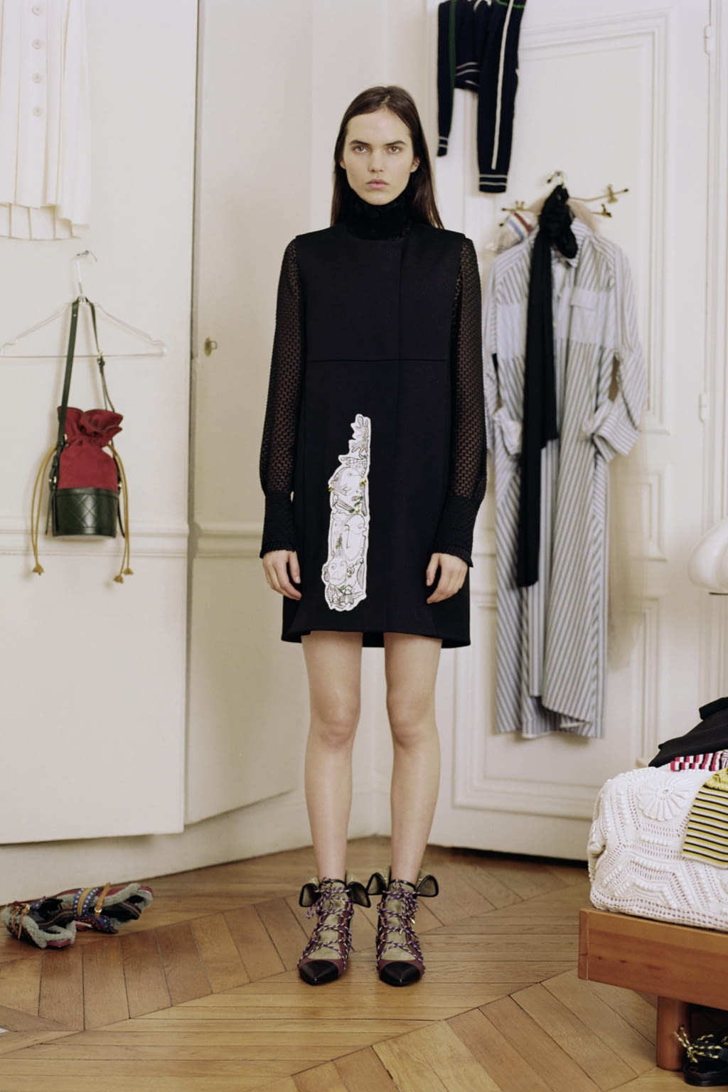 Fashion Week Paris Pre-Fall 2018 look 14 from the Carven collection womenswear