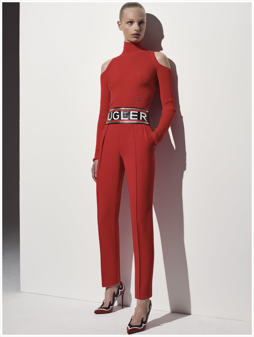 Fashion Week Paris Resort 2018 look 15 from the Mugler collection 女装