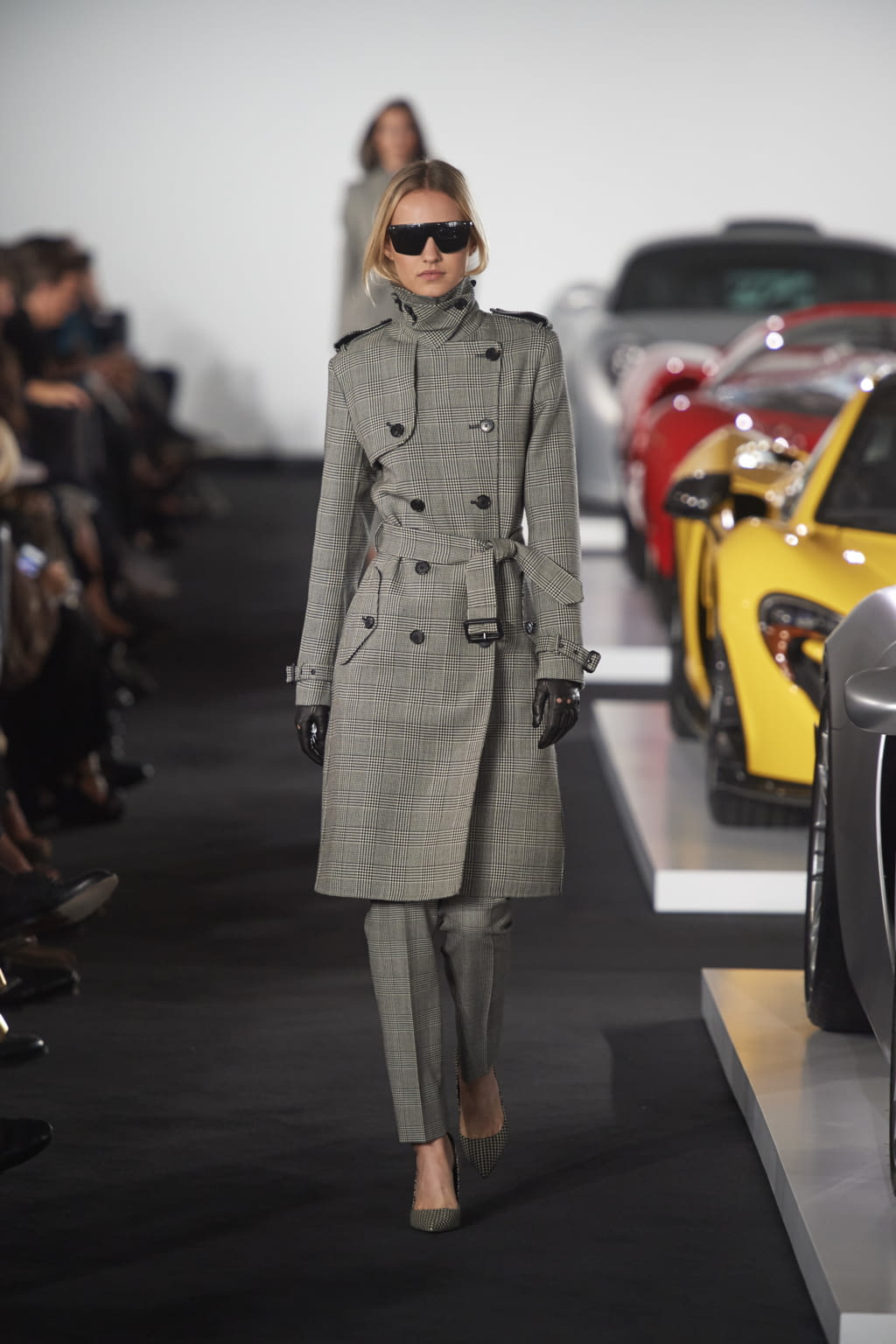 Fashion Week New York Fall/Winter 2017 look 15 from the Ralph Lauren collection womenswear