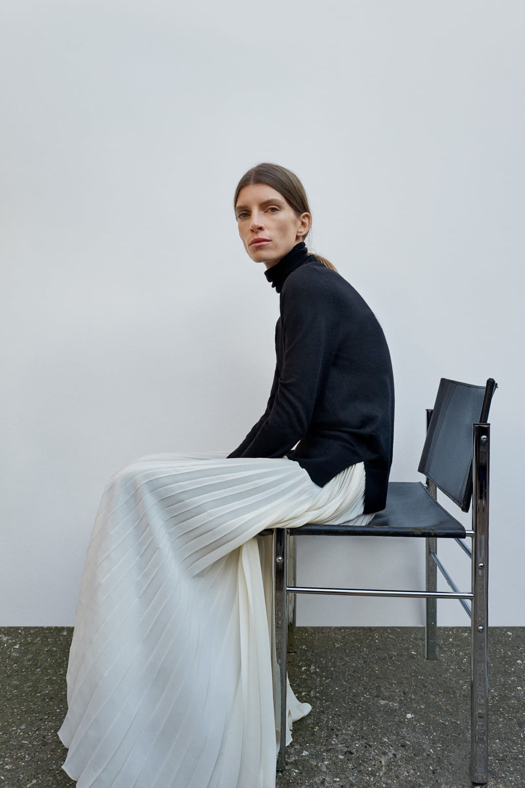 Fashion Week London Pre-Fall 2018 look 16 from the Joseph collection womenswear