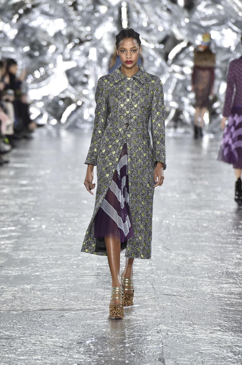 Fashion Week London Fall/Winter 2016 look 16 from the Mary Katrantzou collection 女装