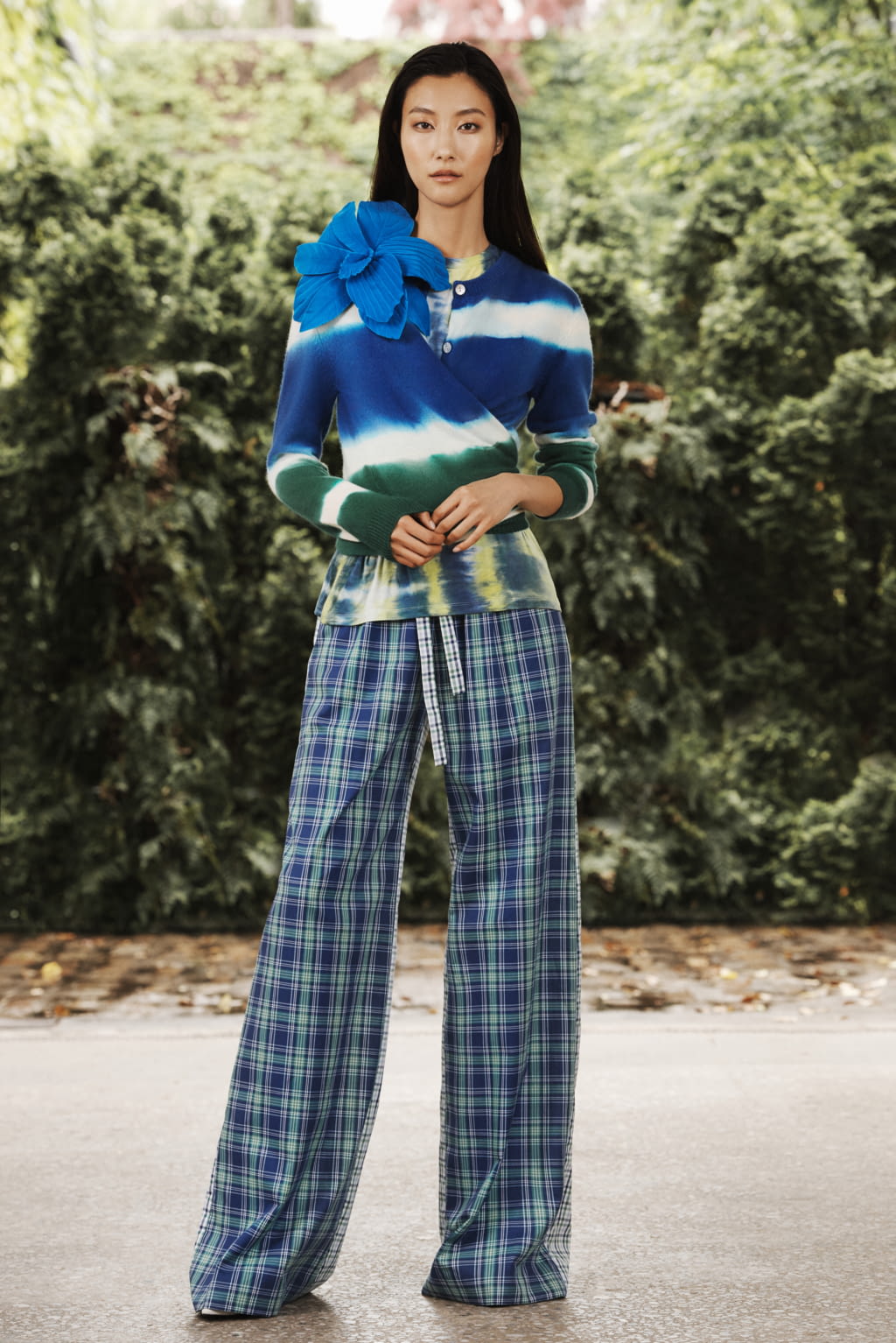 Fashion Week New York Resort 2019 look 13 from the Prabal Gurung collection womenswear