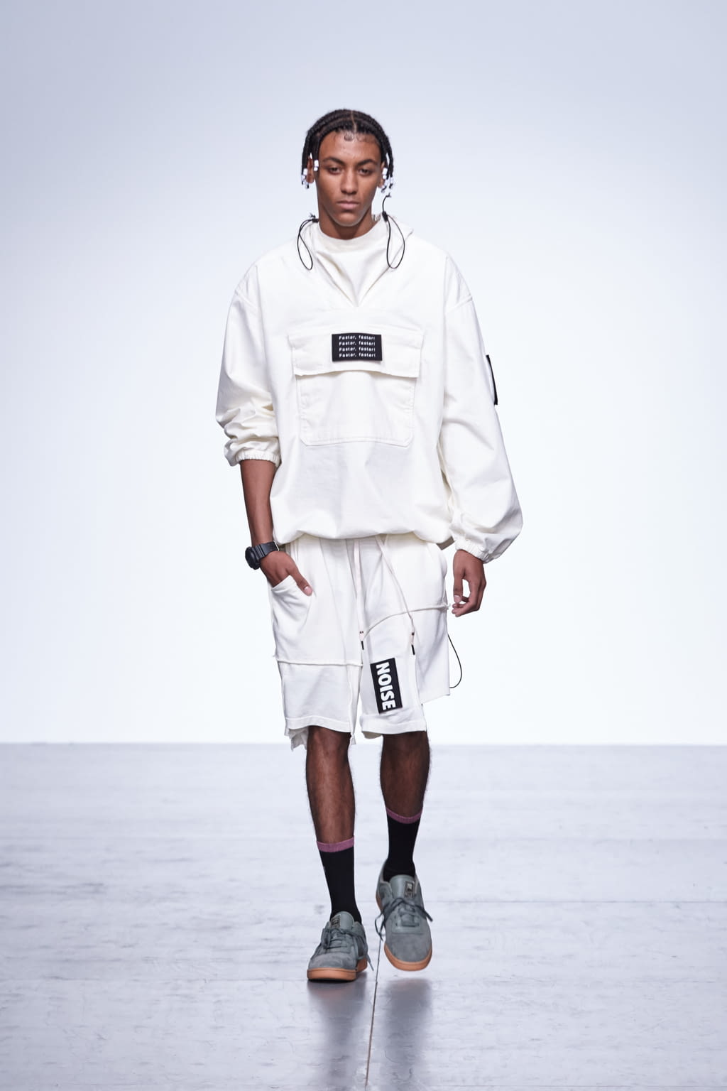 Fashion Week London Spring/Summer 2018 look 16 from the Liam Hodges collection menswear