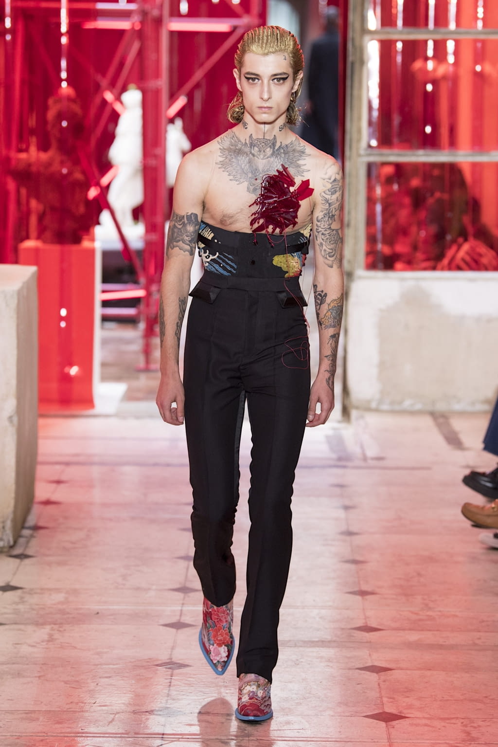 Fashion Week Paris Spring/Summer 2019 look 16 from the Maison Margiela collection 男装