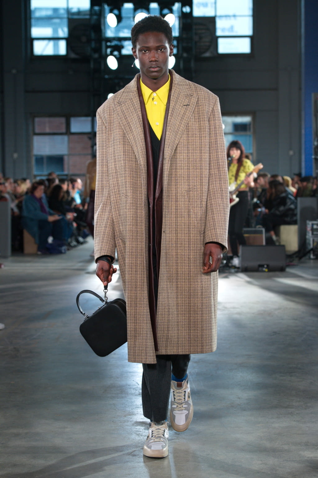 Fashion Week New York Fall/Winter 2020 look 17 from the Coach collection womenswear