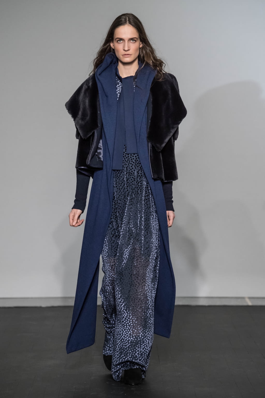 Fashion Week Paris Fall/Winter 2018 look 18 from the Nobi Talai collection 女装