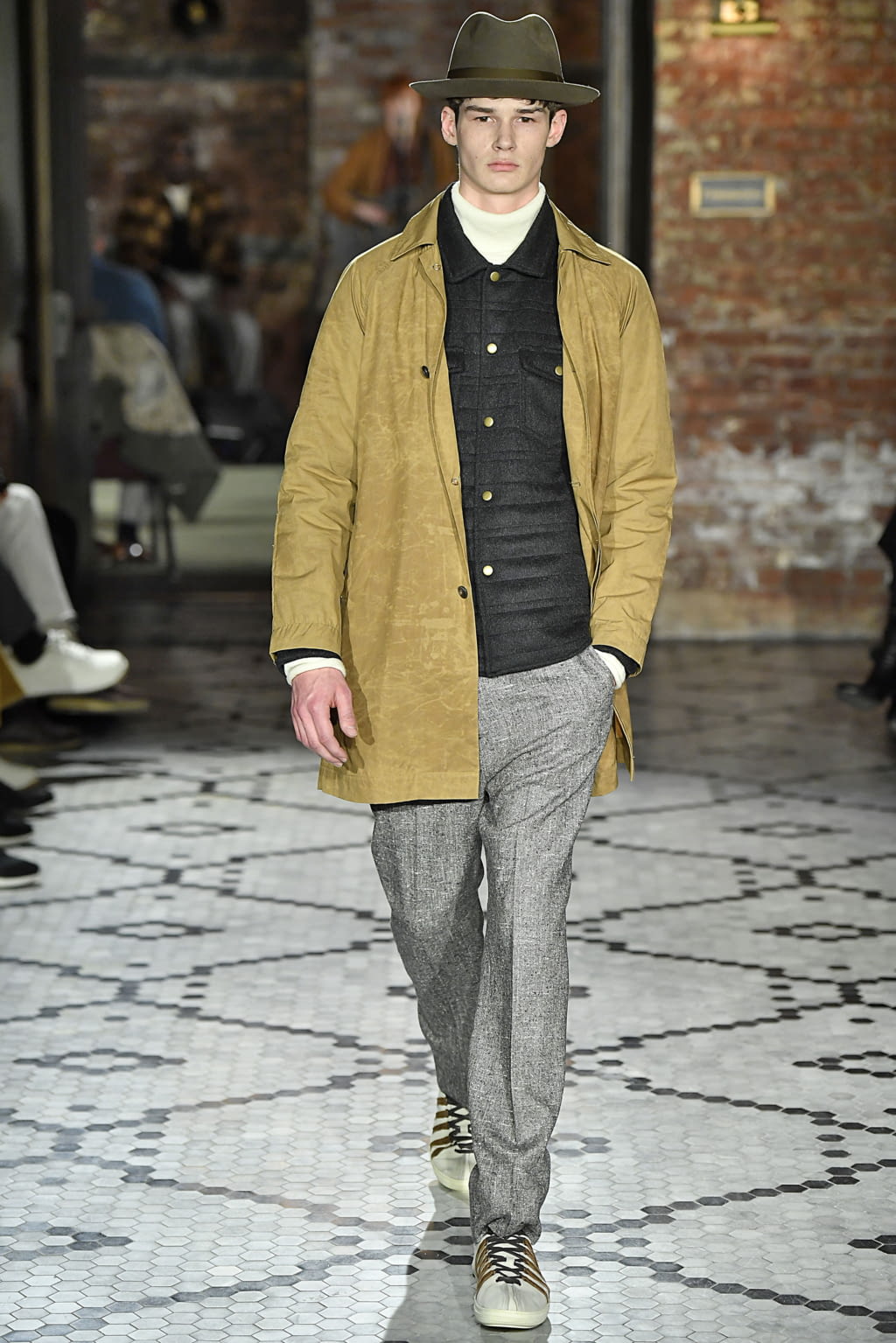 Fashion Week New York Fall/Winter 2017 look 19 from the Billy Reid collection menswear