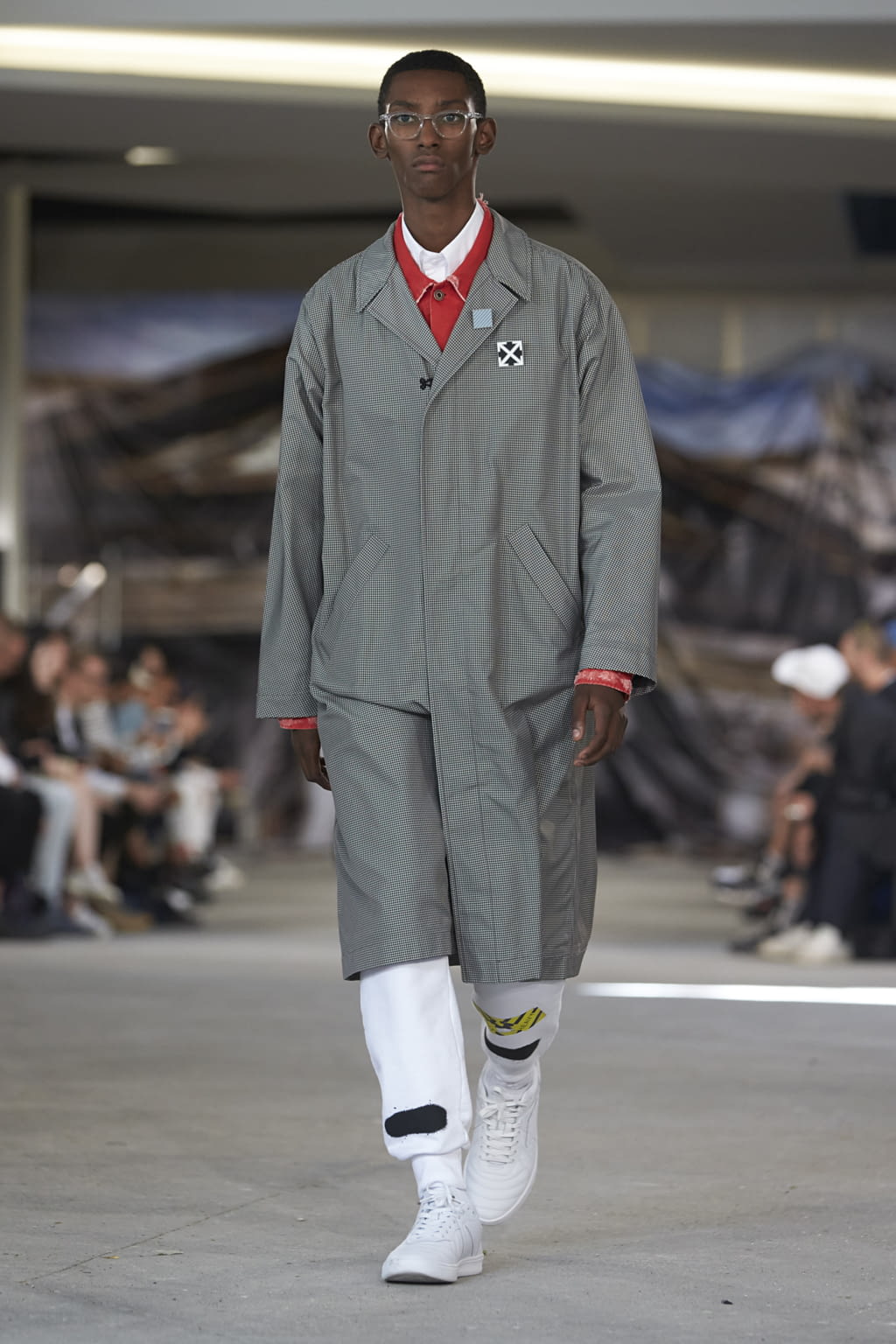Fashion Week Paris Spring/Summer 2017 look 19 from the Off-White collection menswear