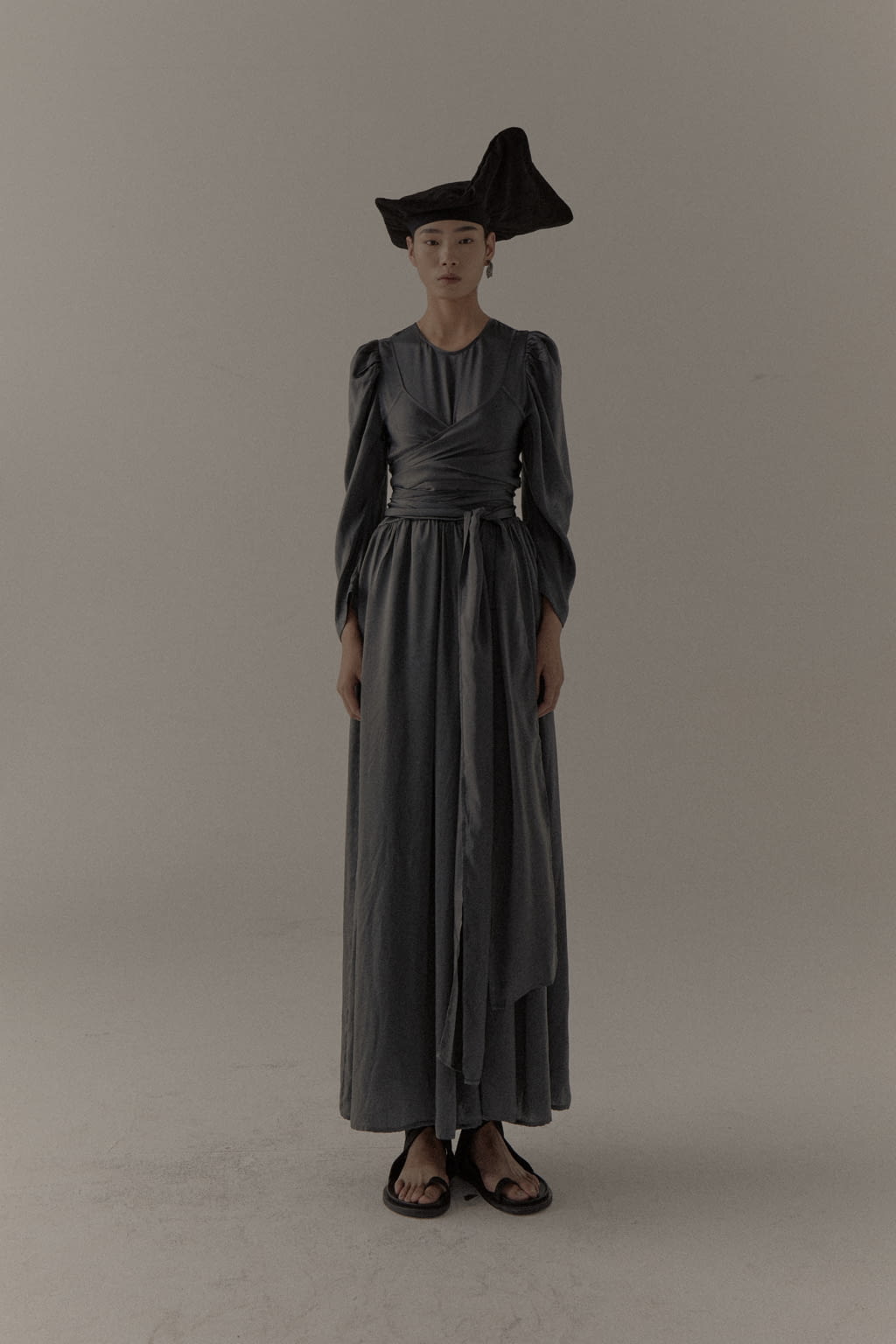 Fashion Week Paris Spring/Summer 2021 look 19 from the Uma Wang collection womenswear