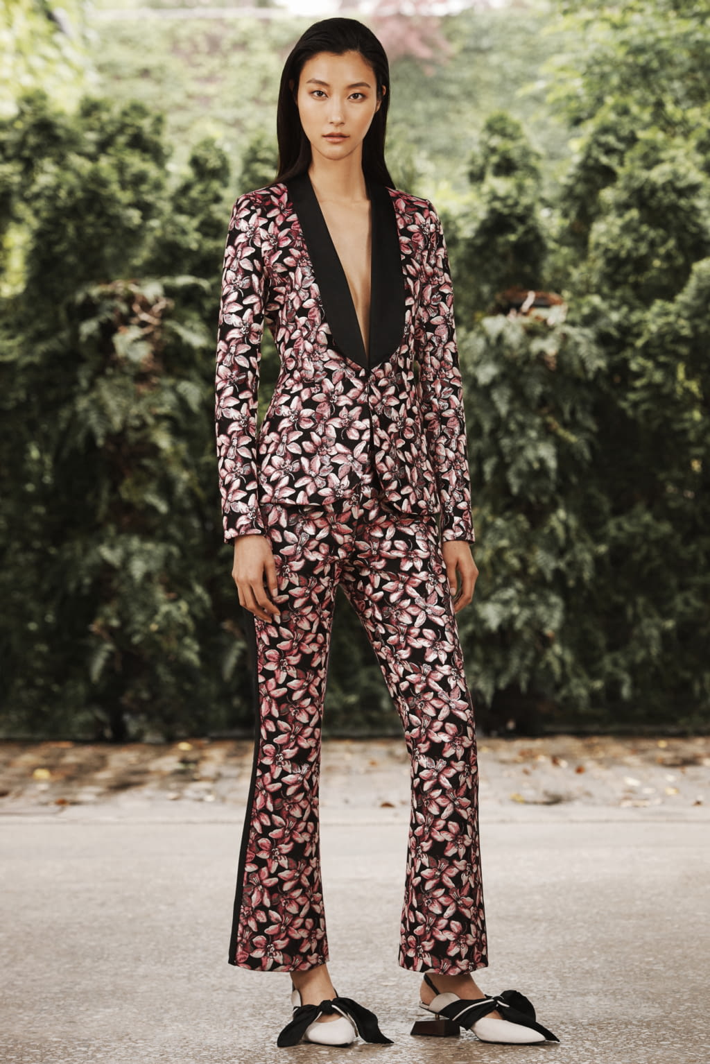 Fashion Week New York Resort 2019 look 14 from the Prabal Gurung collection womenswear