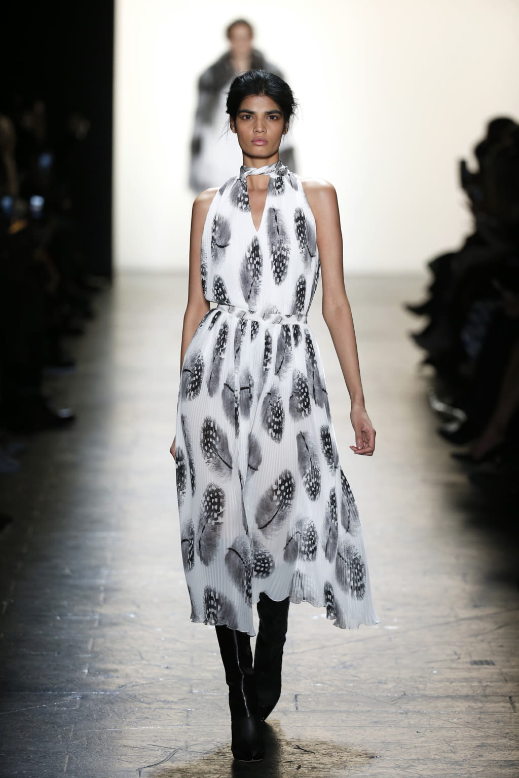 Fashion Week New York Fall/Winter 2016 look 19 from the Prabal Gurung collection 女装