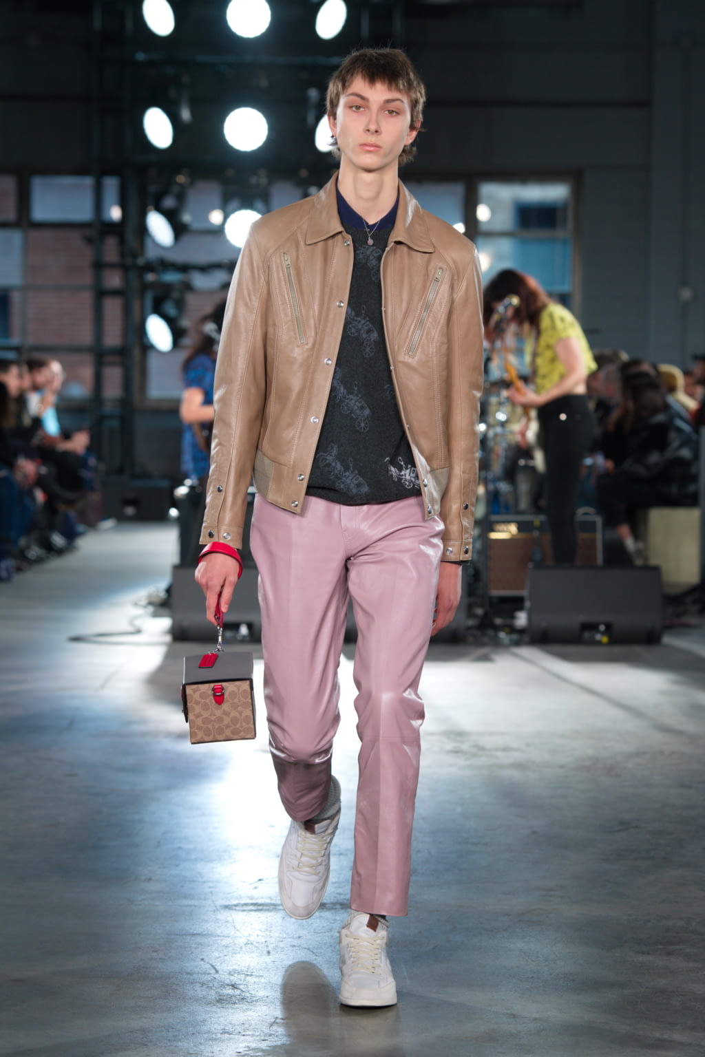 Fashion Week New York Fall/Winter 2020 look 19 from the Coach collection womenswear