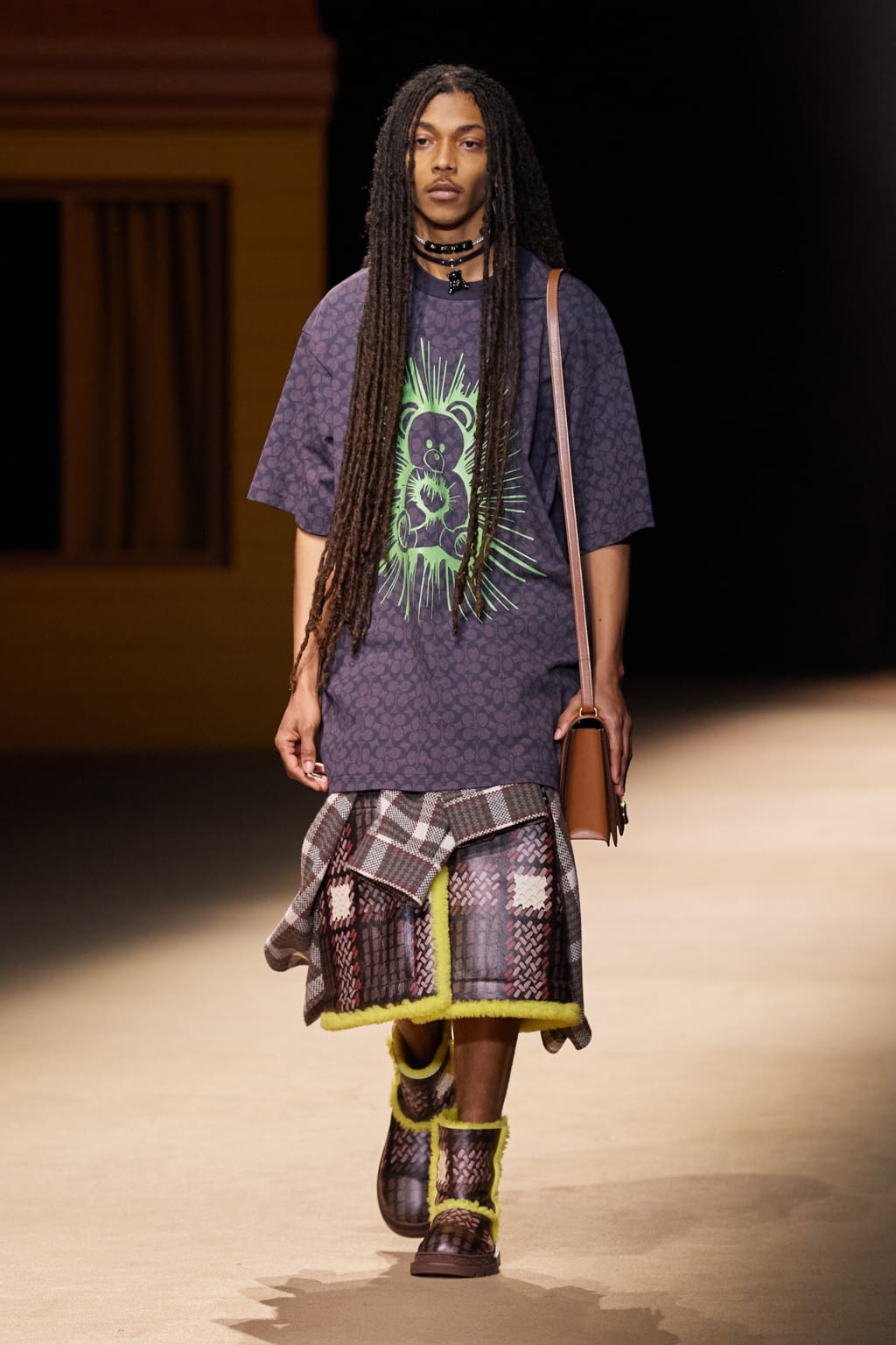 Fashion Week New York Fall/Winter 2022 look 19 from the Coach collection womenswear