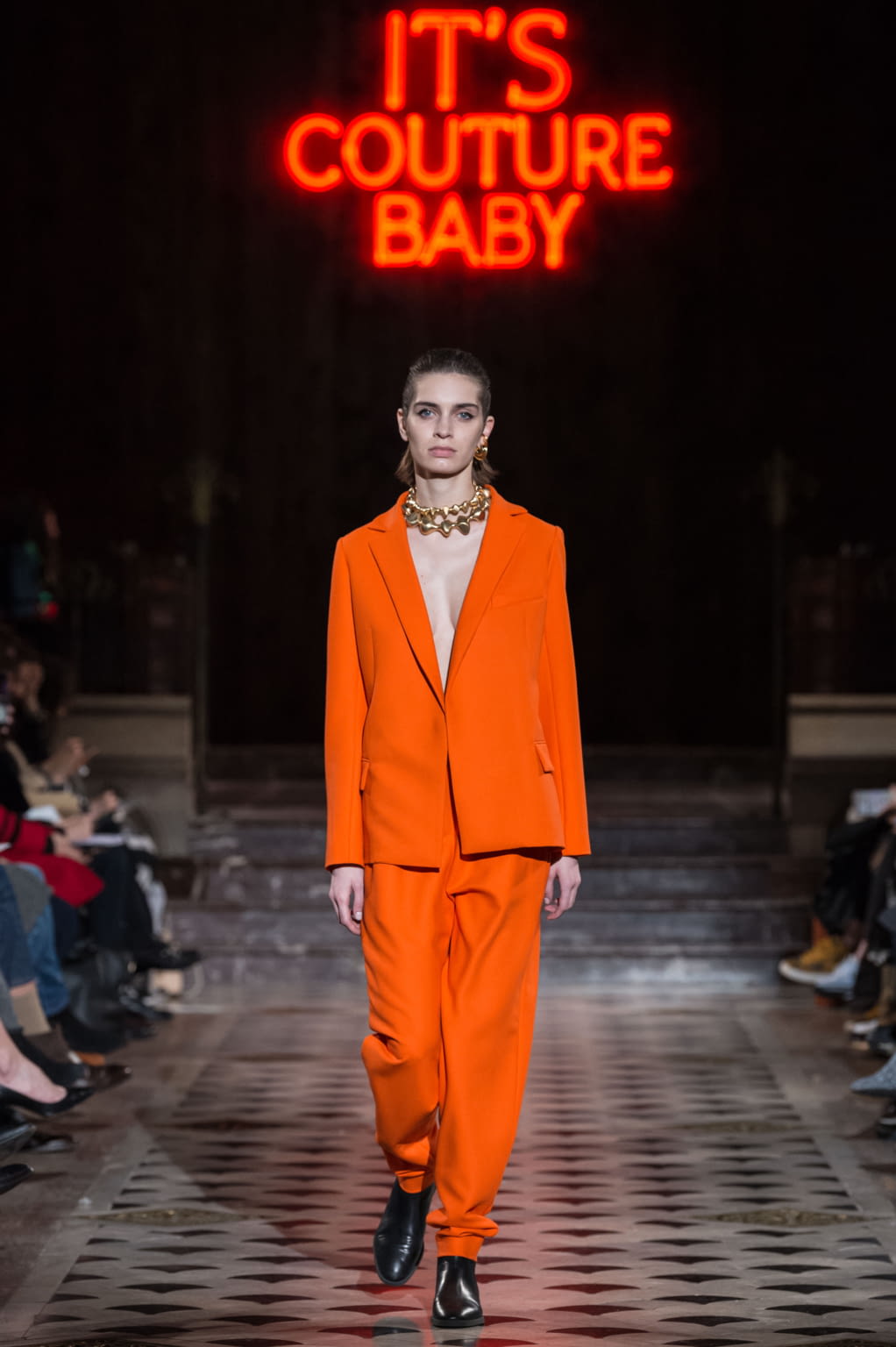 Fashion Week Paris Spring/Summer 2018 look 19 from the Maison Rabih Kayrouz collection 高级定制