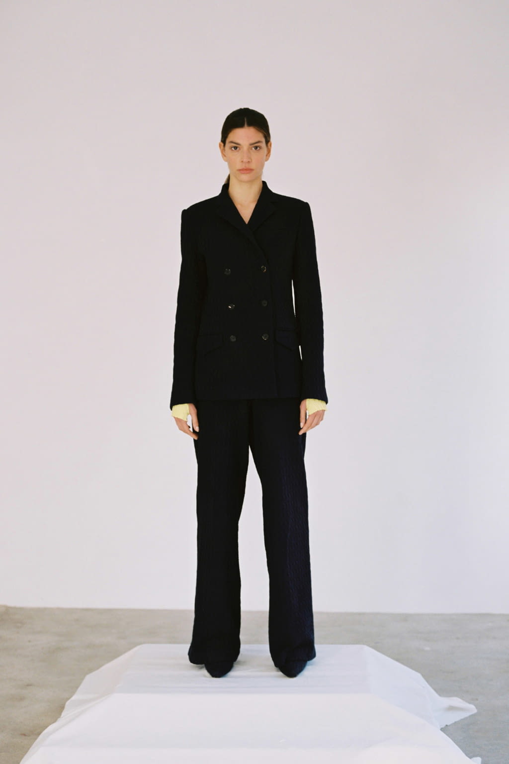 Fashion Week London Fall/Winter 2021 look 19 from the SONIA CARRASCO collection 女装