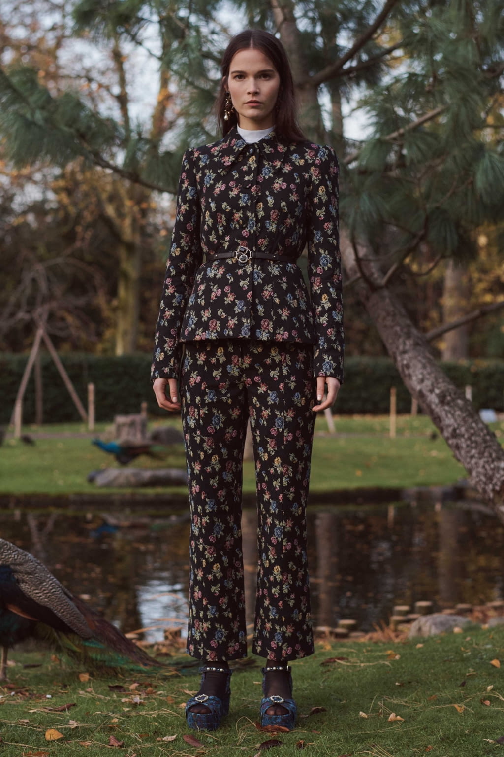 Fashion Week London Pre-Fall 2018 look 2 from the Erdem collection womenswear