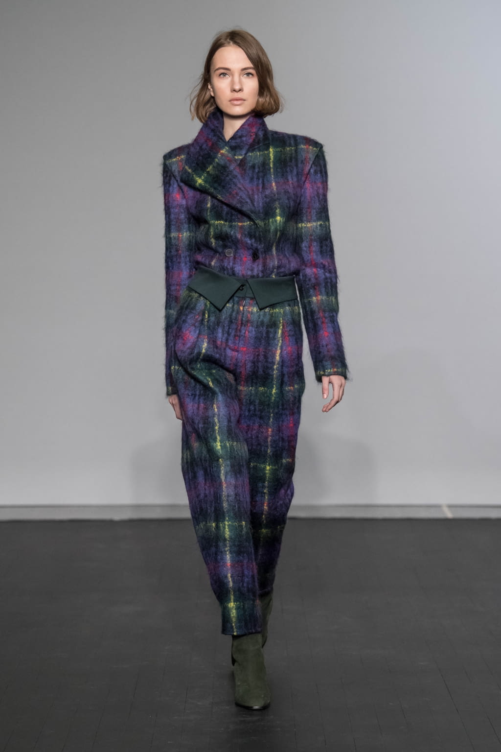 Fashion Week Paris Fall/Winter 2018 look 20 from the Nobi Talai collection 女装