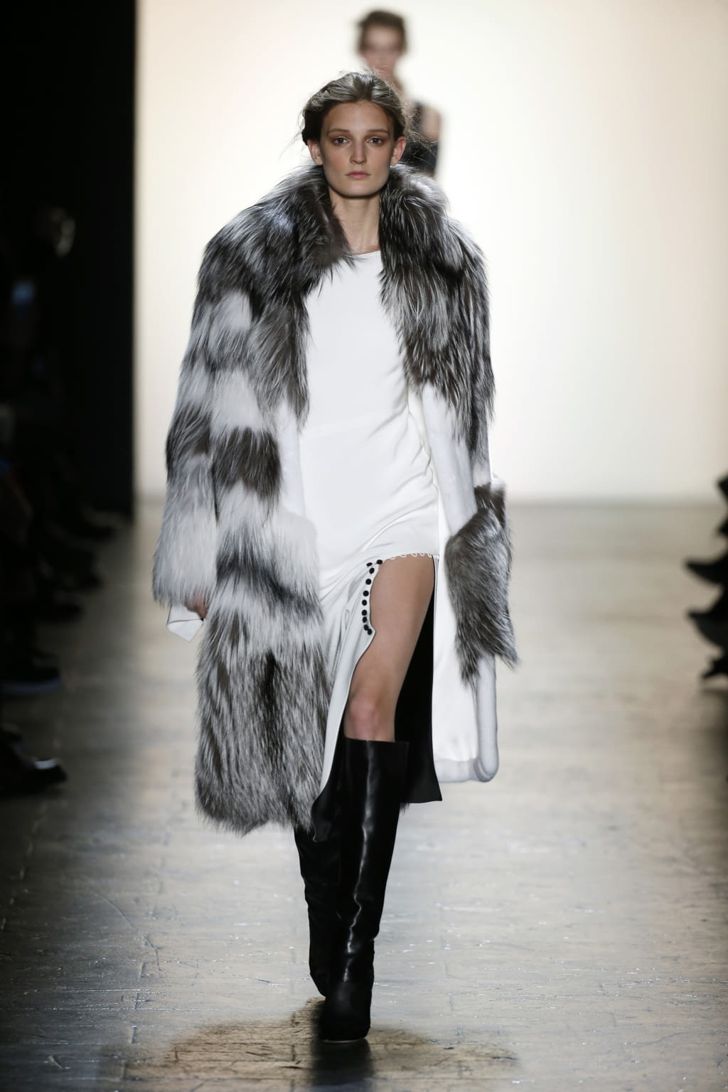 Fashion Week New York Fall/Winter 2016 look 20 from the Prabal Gurung collection 女装