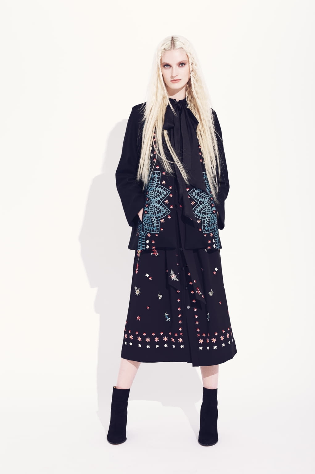 Fashion Week London Resort 2017 look 21 from the Temperley London collection womenswear
