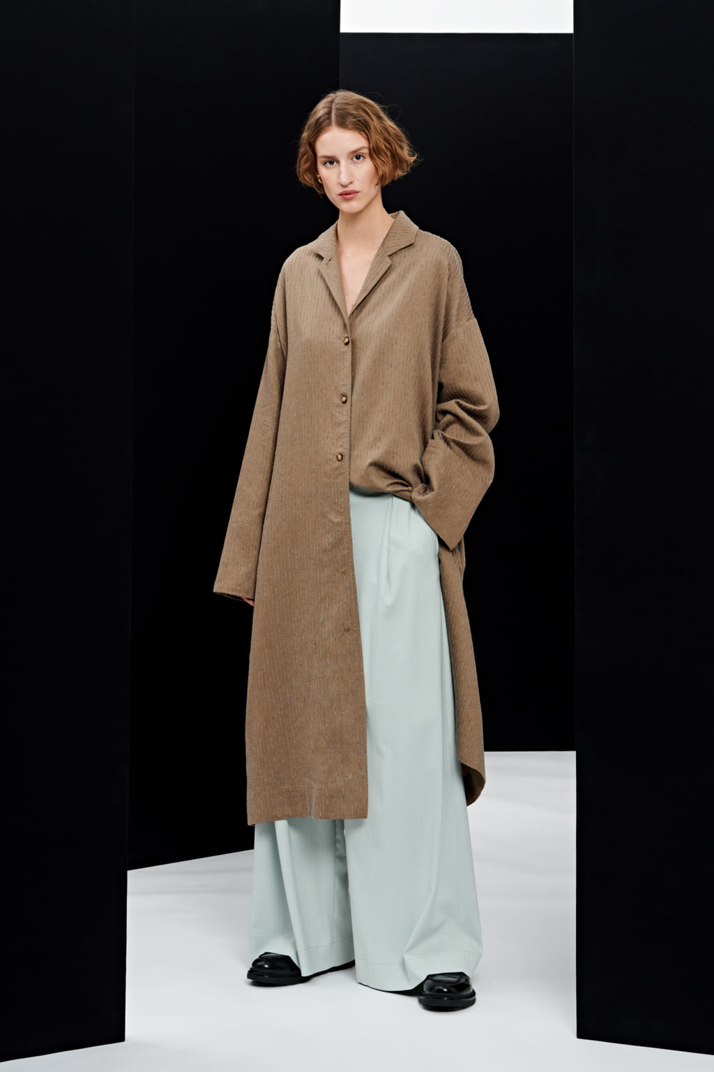 Fashion Week Paris Pre-Fall 2021 look 22 from the Nehera collection 女装